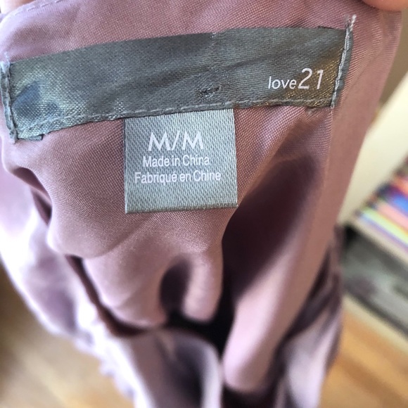 One Shoulder Flutter Sleeve knee-length dress - Picture 6 of 7